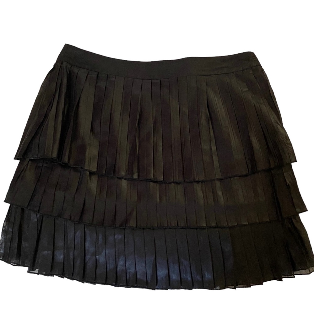 DKNY pleated skirt size Medium